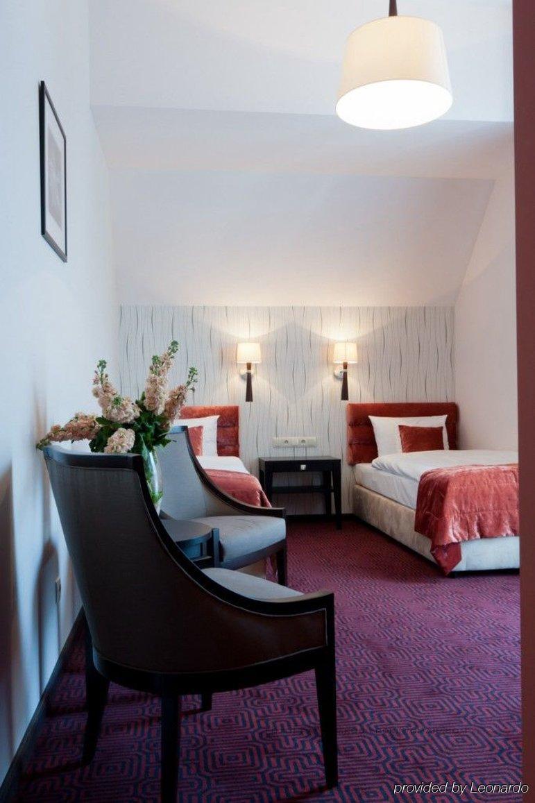 Silvia Gold Hotel